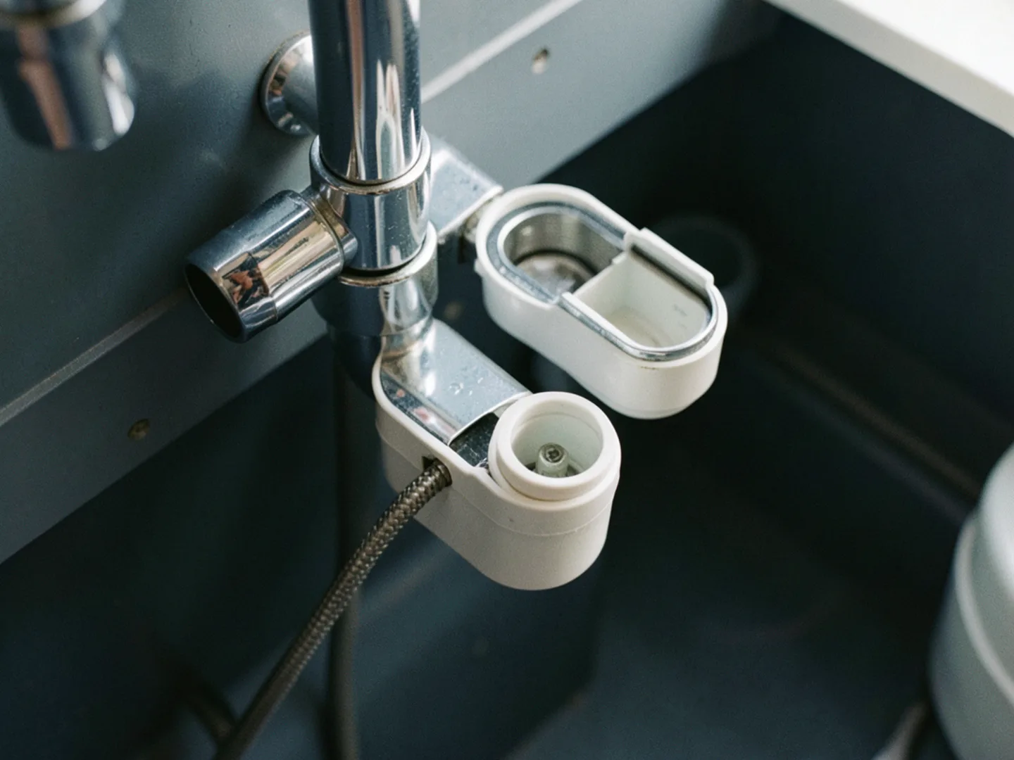 01. Under-Sink P-Trap Disassembly & Snaking