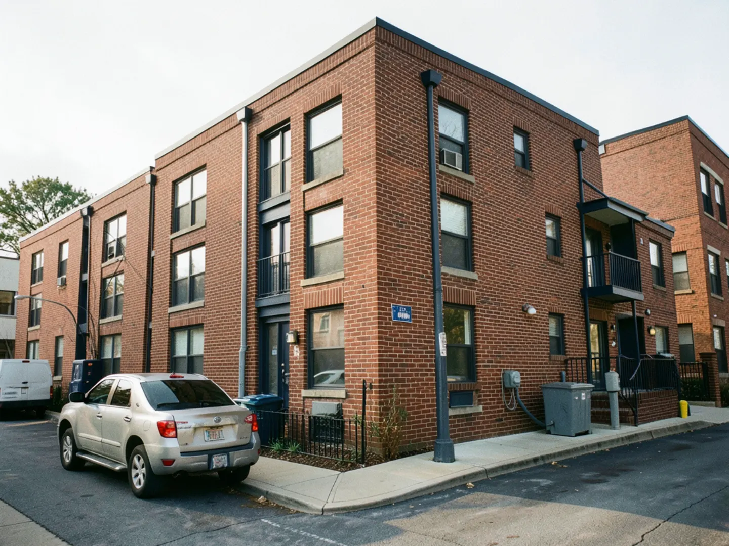 Apartment Building Exterior in Chicago Ridge IL